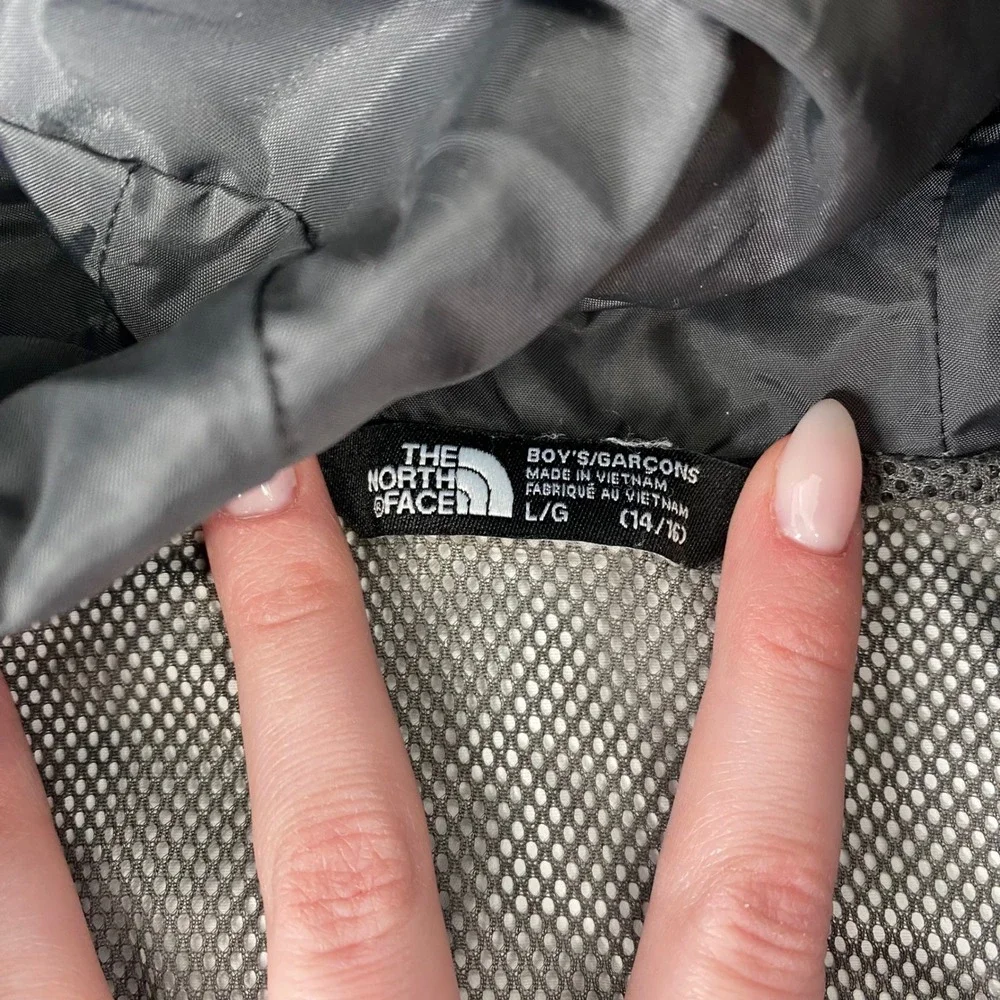 The North Face Boys Hooded Jacket Gray Black Red Accents Size L G 14‎ 16